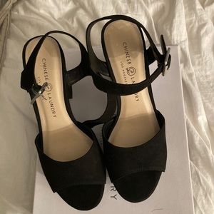 BNIB Chinese Laundry dressy peep toe chunk heel 🖤